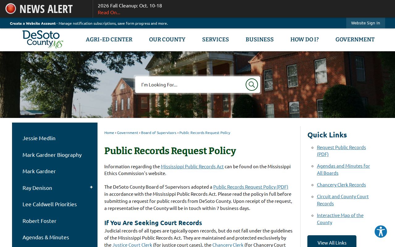 DeSoto County public records request policy page showing court record routing for warrant records